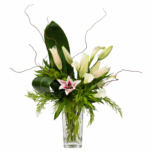 'Giglio Alto'' Flower Arrangement